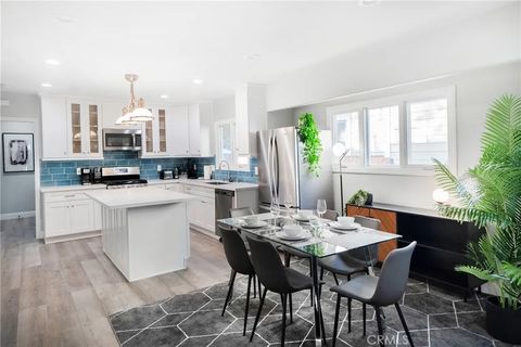 Photo of 501 E Washington Avenue, Santa Ana, CA 92701 (MLS # PW26069718)