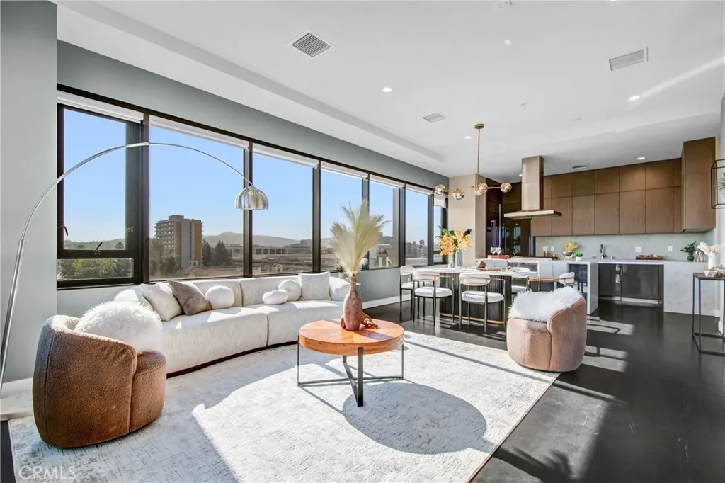 388 Cordova Street 710
