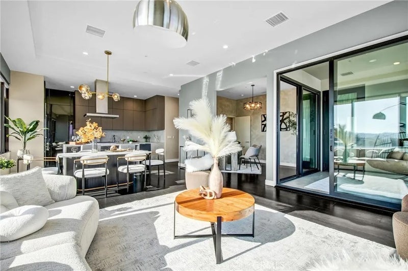 388 Cordova Street 710
