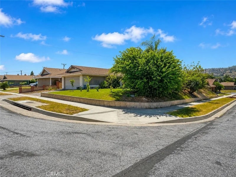 1230 Bunbury Drive