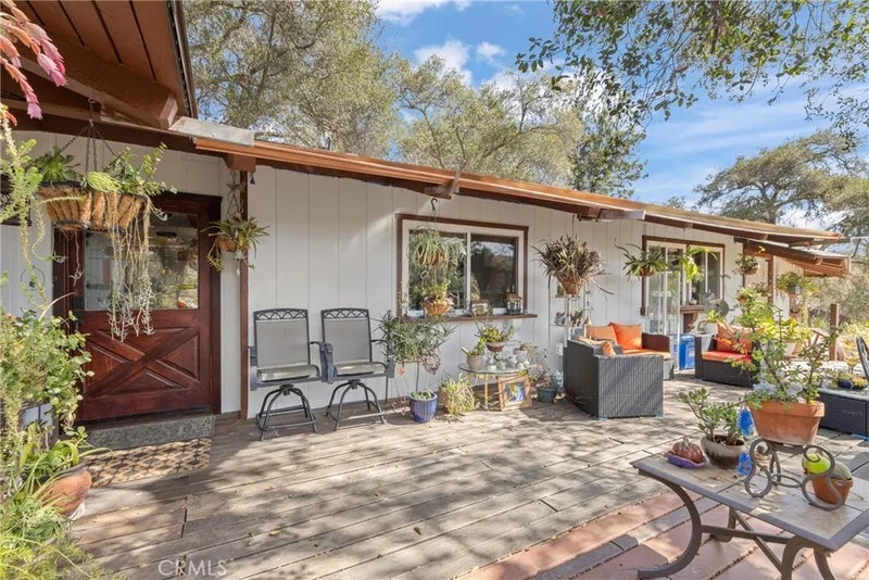 514 S Live Oak Park
