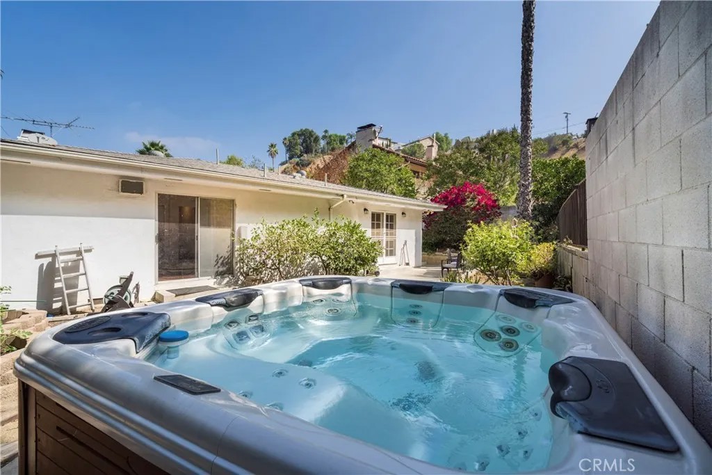 4319 Pampas Road