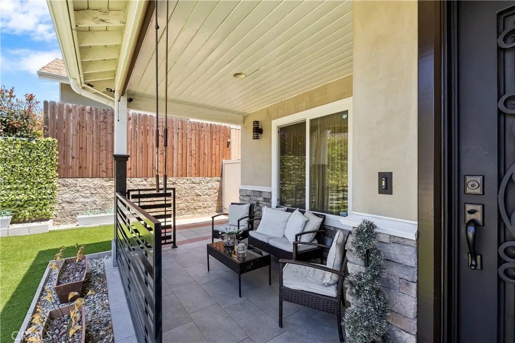 Photo of 10066 Golden Oaks Ave, Tujunga, CA 91042 (MLS # GD26226956)