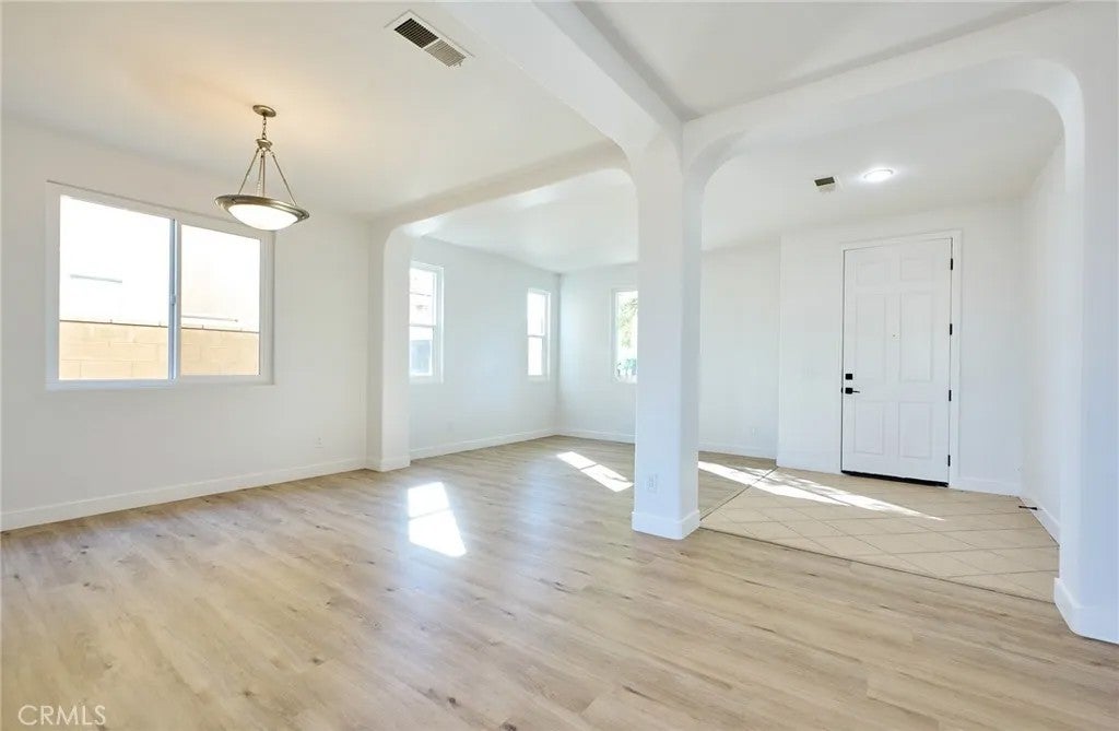 11778 Indian Hills