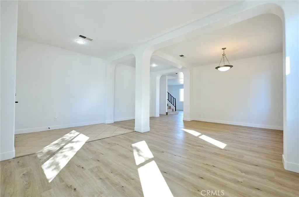 11778 Indian Hills