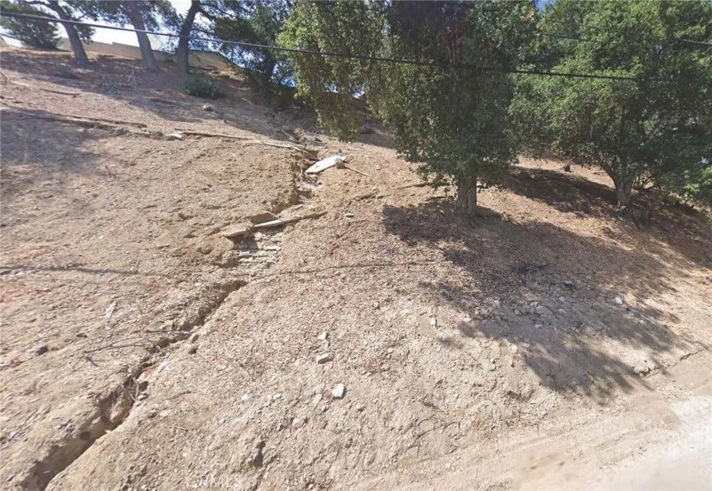 Photo of 4459 Ensenada Dr, Woodland Hills, CA 91364 (MLS # SR25274762)