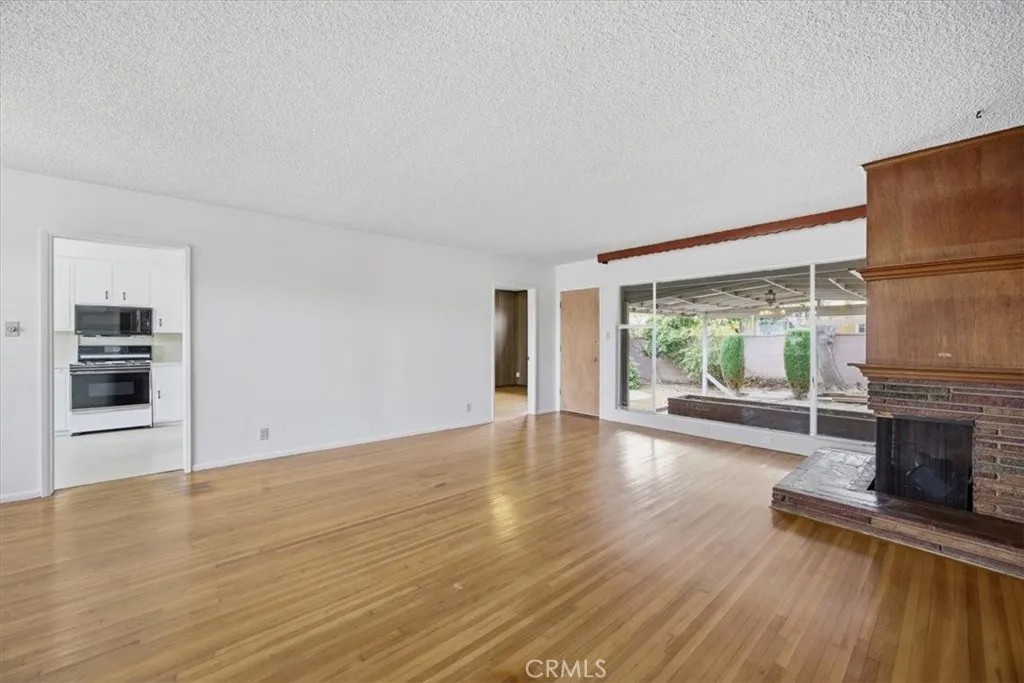 1138 W 150th Street