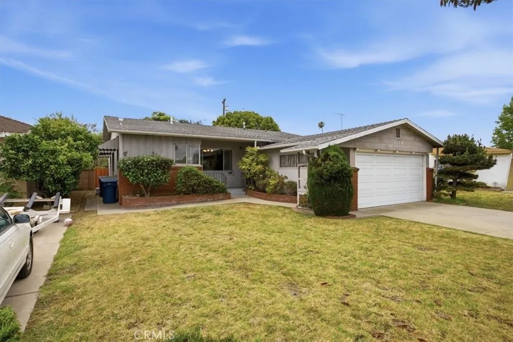 1138 W 150th Street