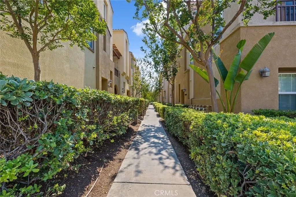 Photo of 647 Hatfield Drive, San Marcos, CA 92078 (MLS # SW25158926)