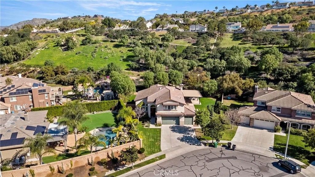 Photo of 665 Barbre Circle, Corona, CA 92879 (MLS # AR26023543)