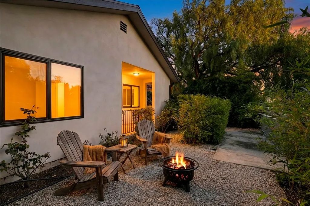 Photo of 1247 25th Street, Santa Monica, CA 90404 (MLS # SB25265896)