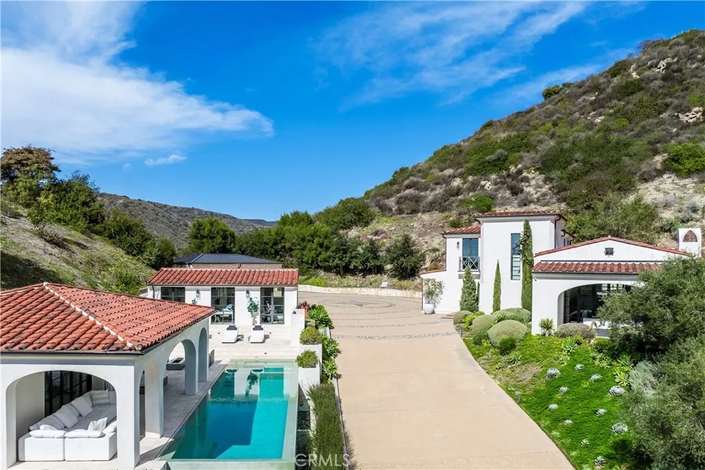 272 Canyon Acres Drive