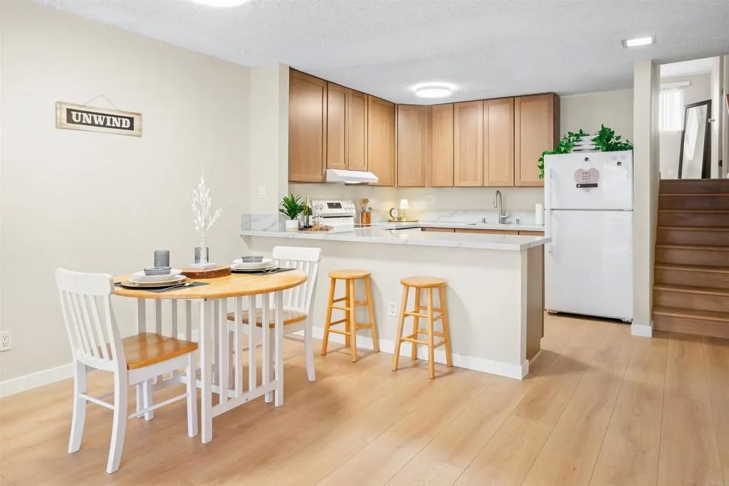 4545 Collwood Blvd 27