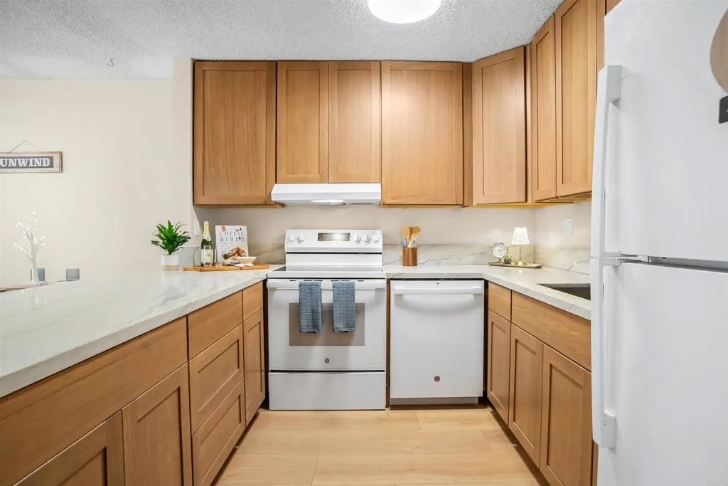 4545 Collwood Blvd 27