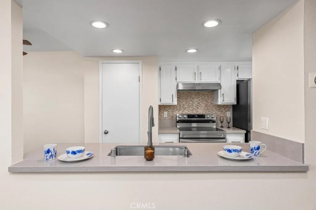 20766 Plum Canyon