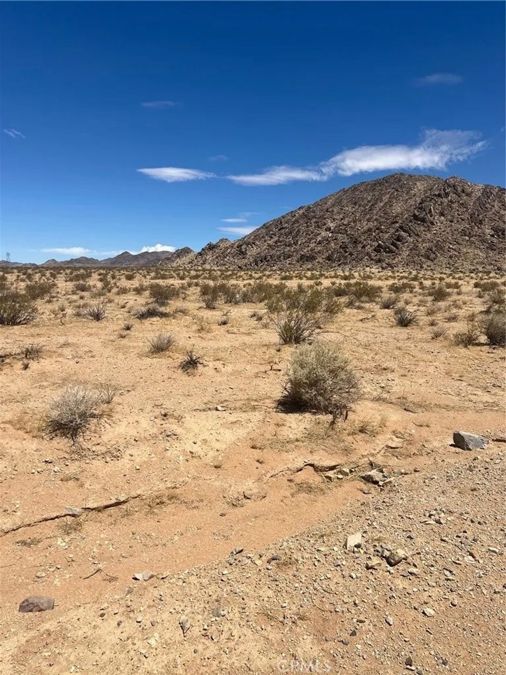 Photo of 0 Haynes, Lucerne Valley, CA 92356 (MLS # CV25252126)