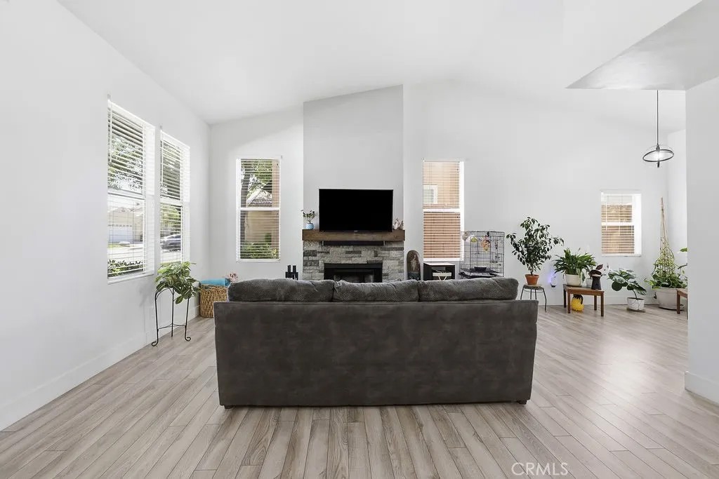40149 La Cota Drive 219