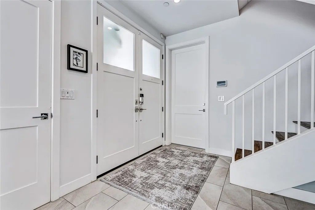 Photo of 1074 7th St, Hermosa Beach, CA 90254 (MLS # SB26034782)