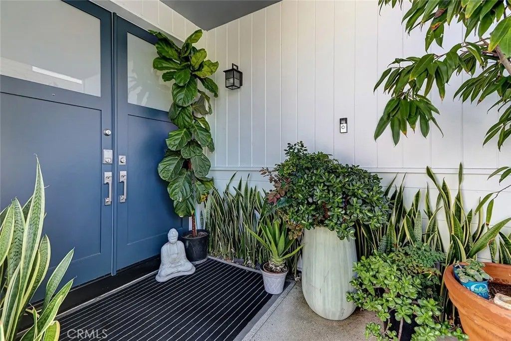 Photo of 1074 7th St, Hermosa Beach, CA 90254 (MLS # SB26034782)