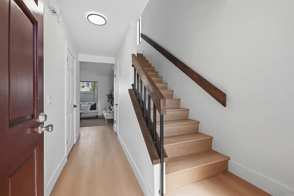 376 Forest Place