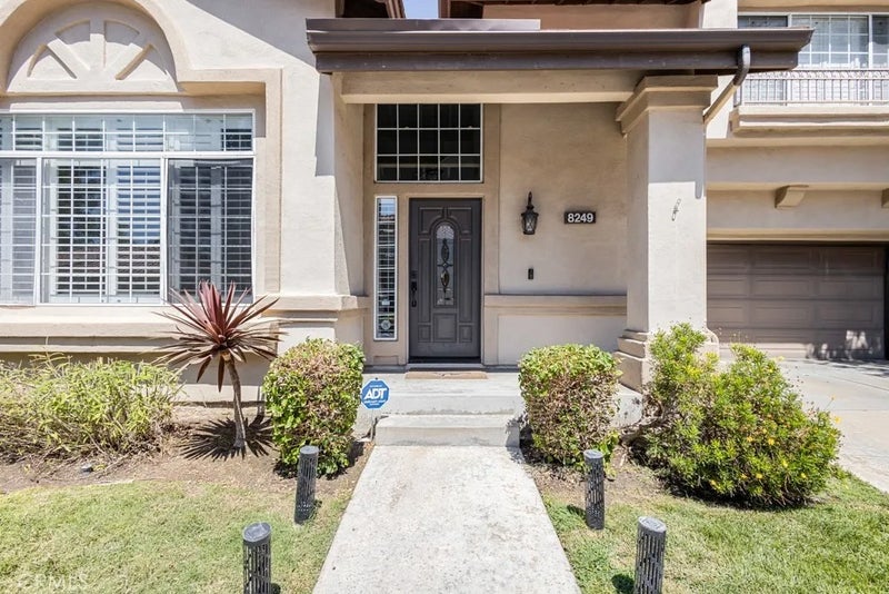 8249 E Candleberry
