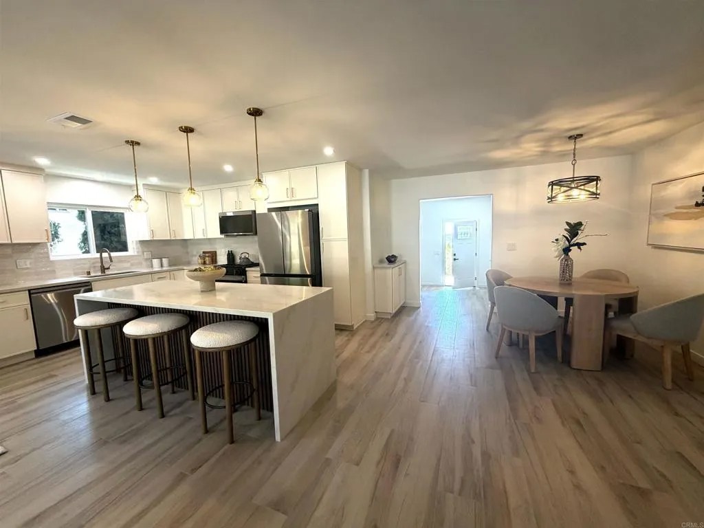 737 Alta Vista Drive