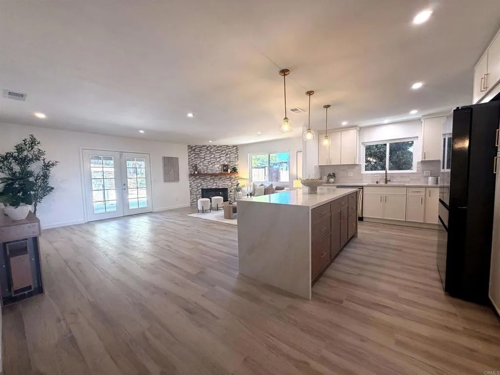 737 Alta Vista Drive