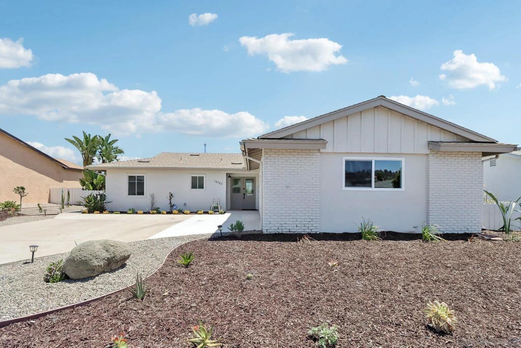 Photo of 16763 Pinata DR, San Diego, CA 92128 (MLS # 260011424)