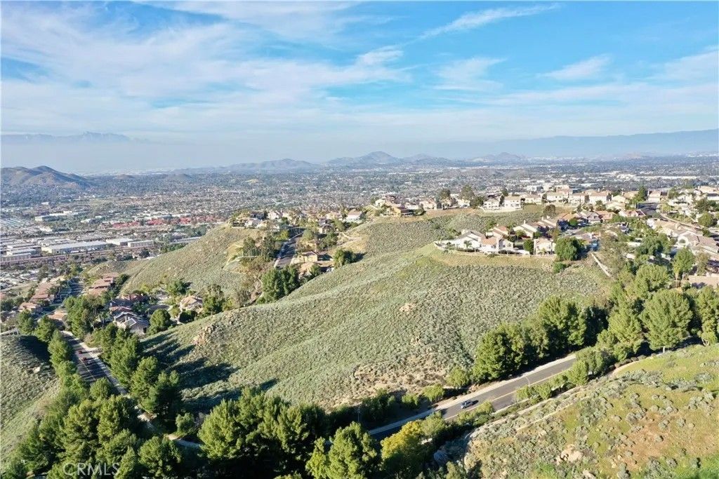 Photo of 16286 Lakepointe, Riverside, CA 92503 (MLS # HD26027472)