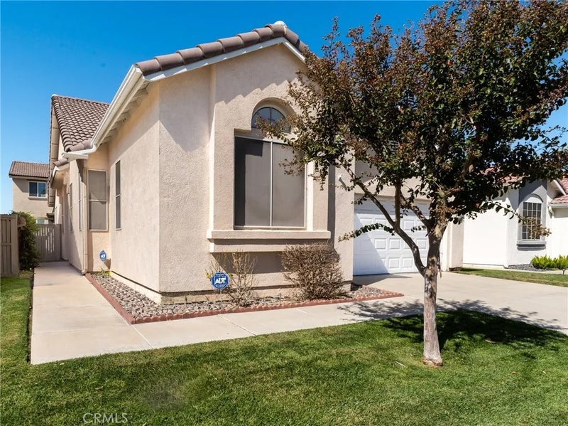 1746 Ametista Drive