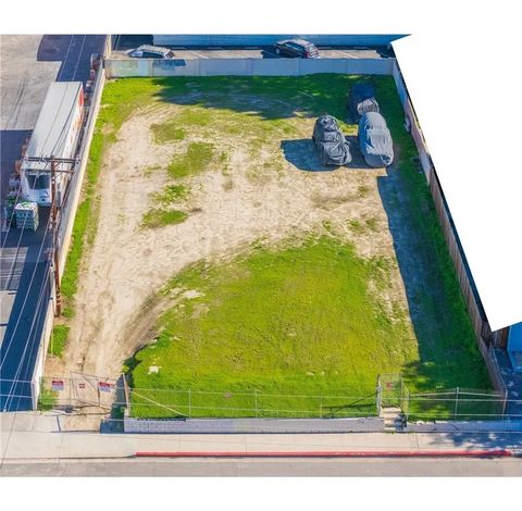 934 N Citron Anaheim CA 92805