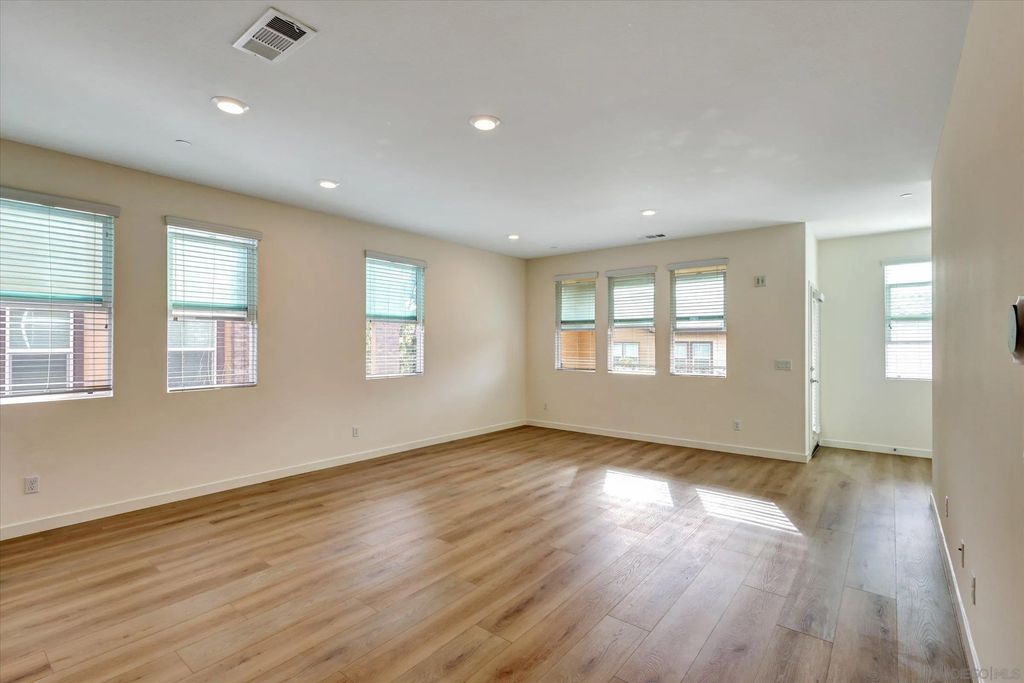 Photo of 311 Mission Terrace Ave, San Marcos, CA 92069 (MLS # 260004777)