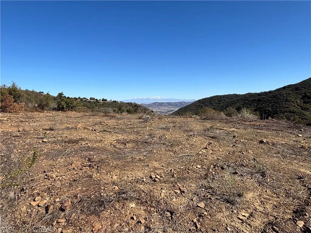 Photo of 0 paseo chaparro, Murrieta, CA 92562 (MLS # AR25202393)