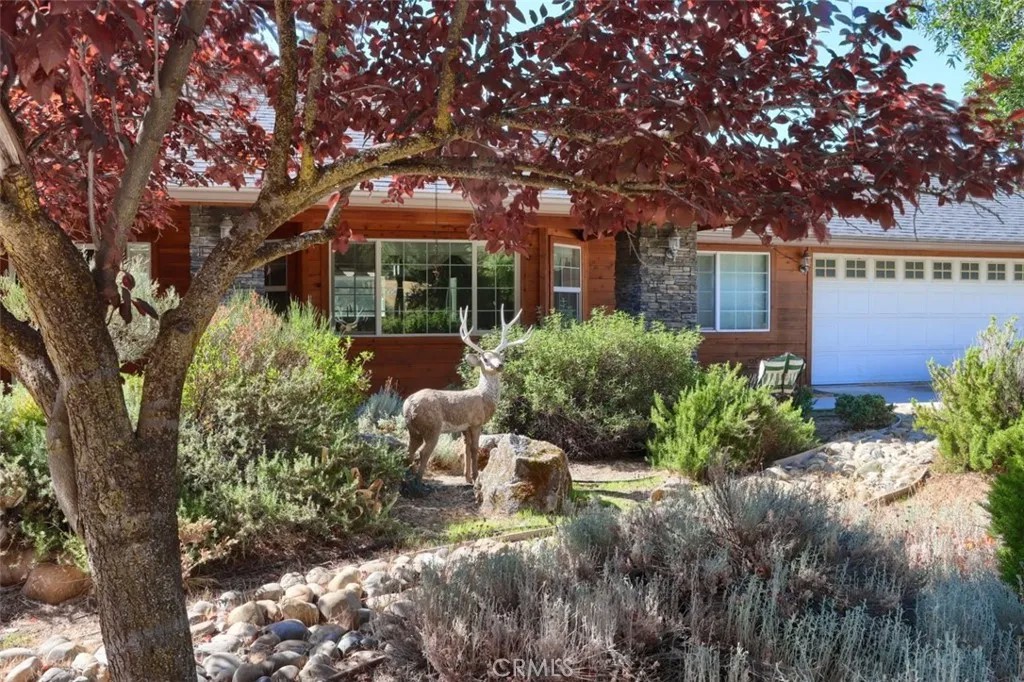38788 Goldenrod Lane