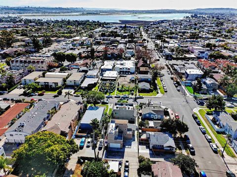 2114 Felspar St San Diego CA 92109