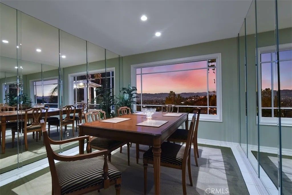 Photo of 22903 De Kalb Drive, Calabasas, CA 91302 (MLS # SR26097796)