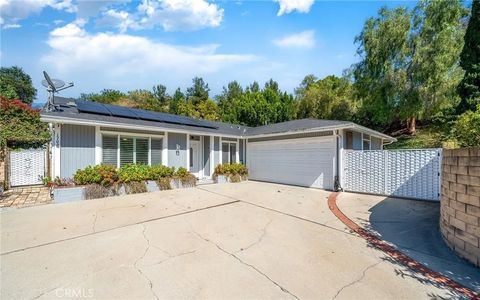 Photo of 1706 Autumnglow DR, Diamond Bar, CA 91765 (MLS # WS26117162)