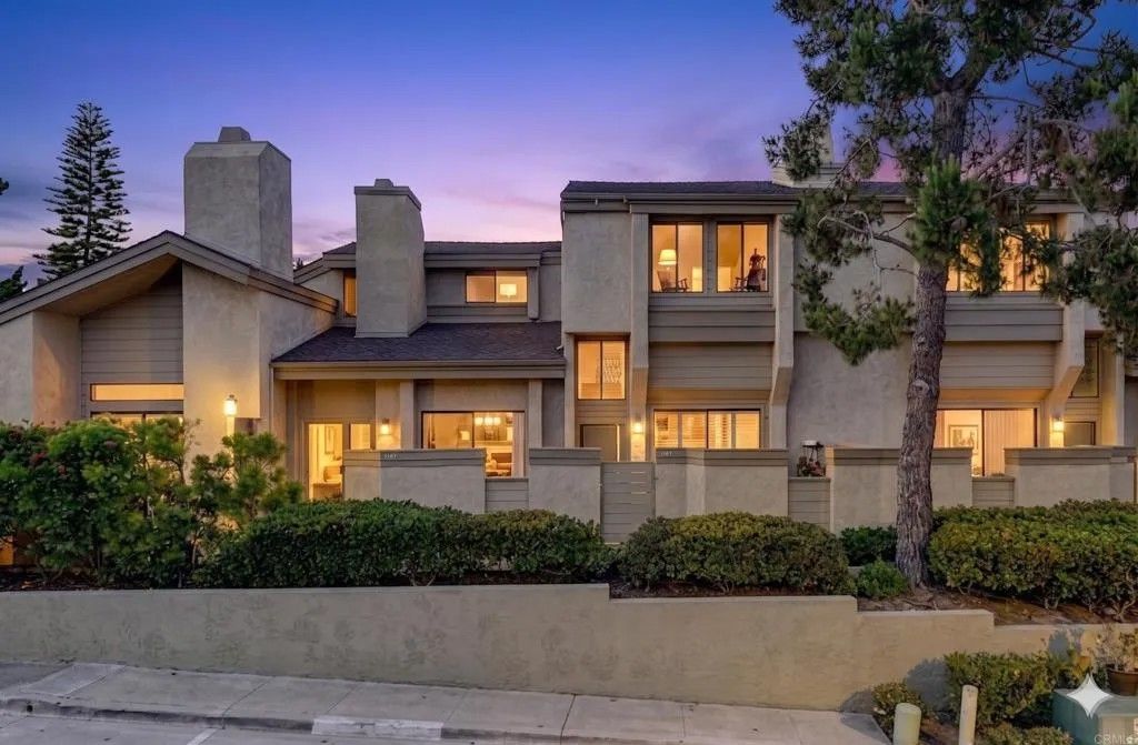 Photo of 3324 Caminito Eastbluff #161, La Jolla, CA 92037 (MLS # NDP2603936)