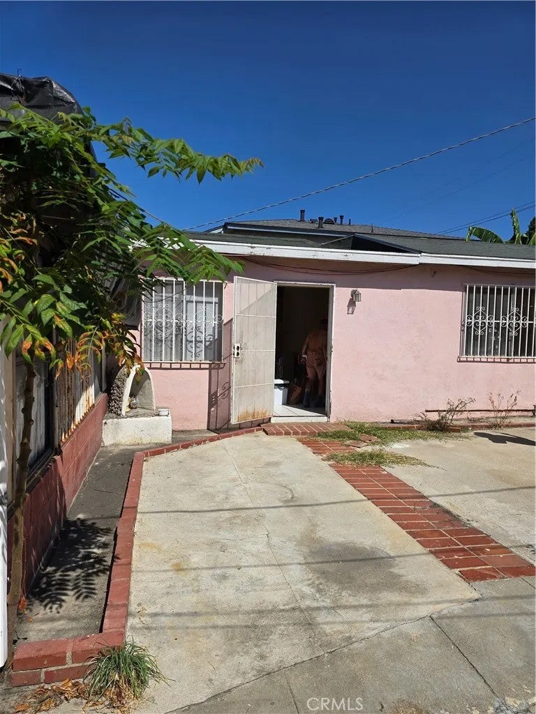 416 N Hobart