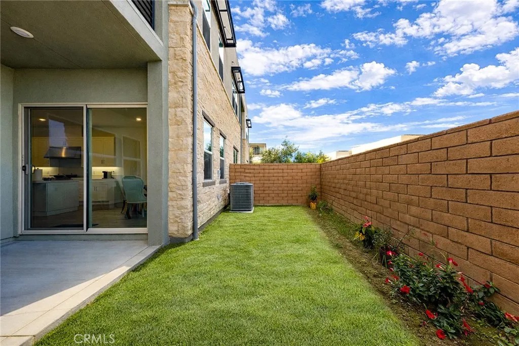 885 Poppy Court
