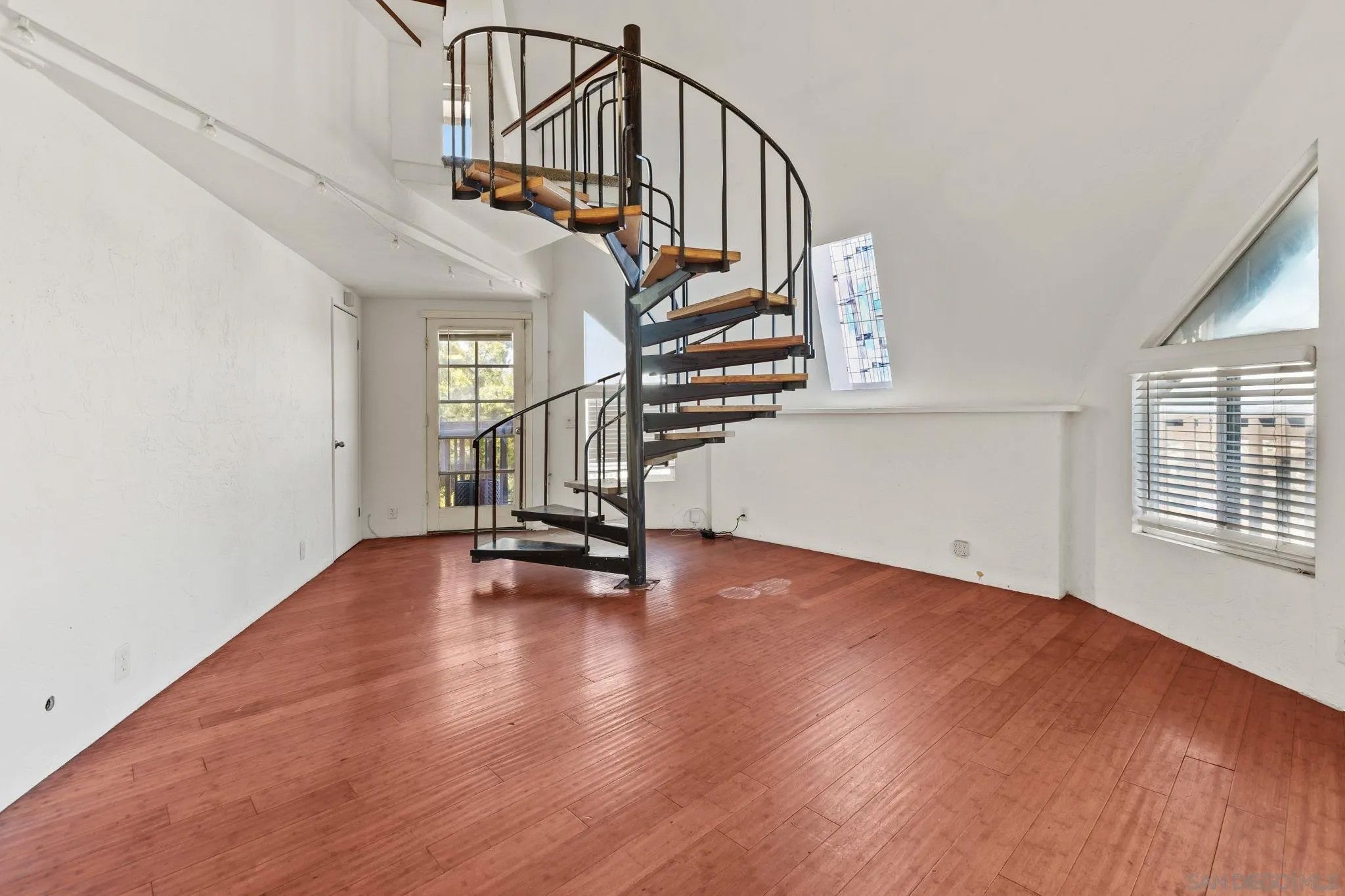 1608 Ramona Ave.