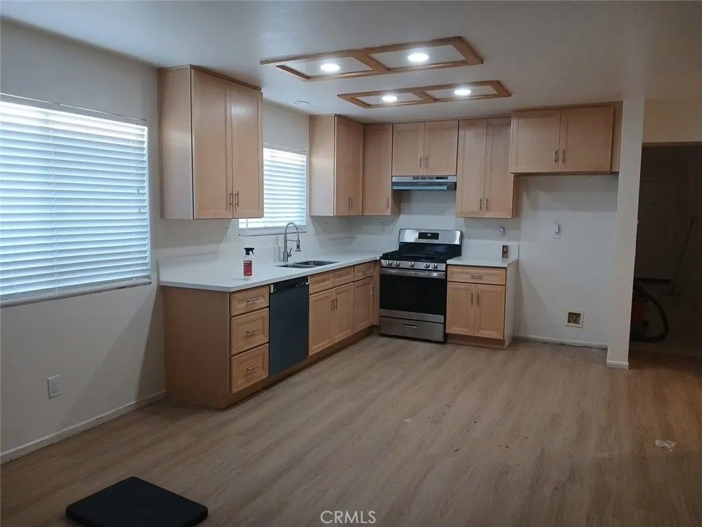 Photo of 12067 White Oak Court, Victorville, CA 92392 (MLS # PW26089931)