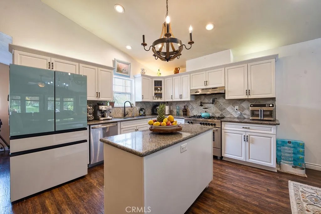 3804 Encino Trail