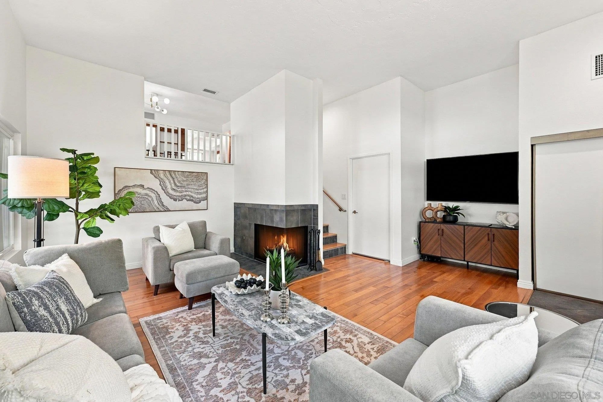 3982 La Jolla Village Dr
