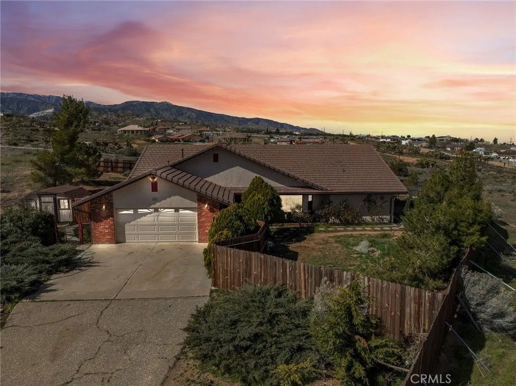 Photo of 8672 Sierra Vista, Phelan, CA 92371 (MLS # HD26055680)