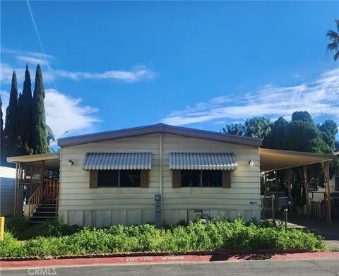 995 Pomona 33 Corona CA 92882