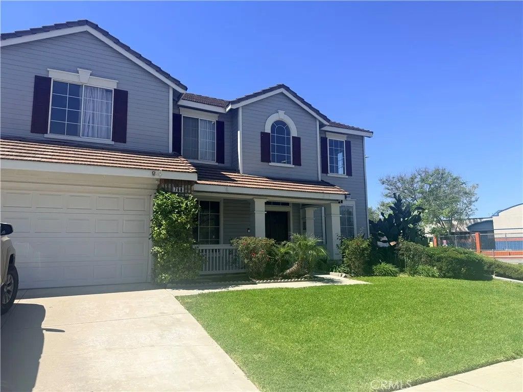 Photo of 768 Valdosta Cir, Corona, CA 92879 (MLS # SW26075787)