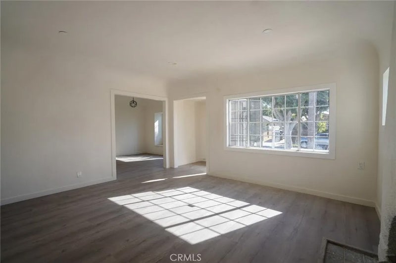 205 W Hardy Street