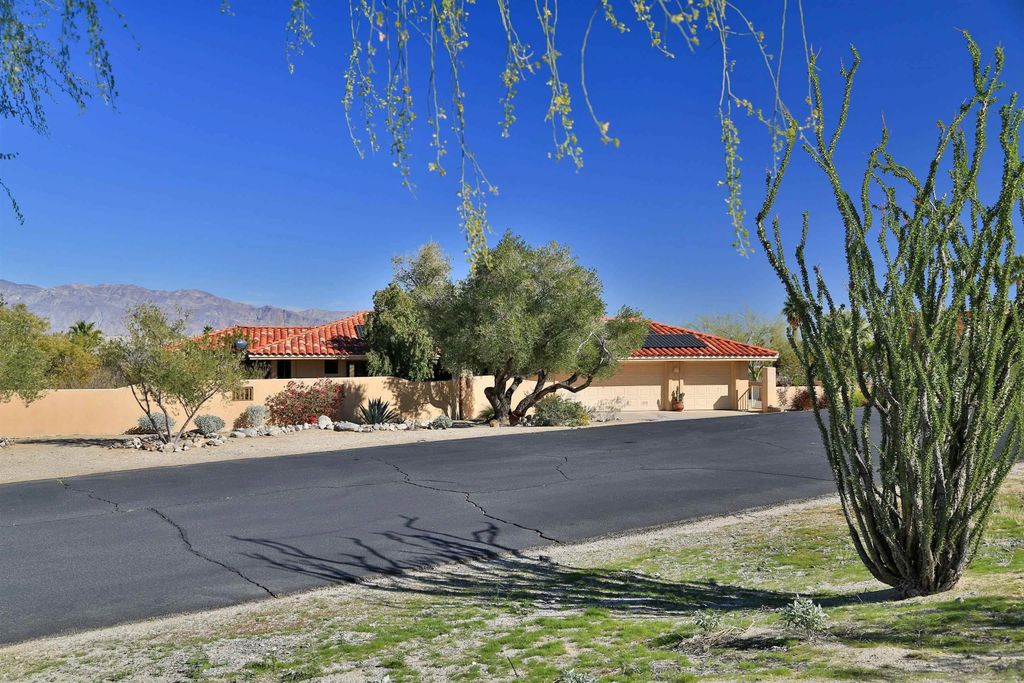 Photo of 1804 Chuparosa Lane, Borrego Springs, CA 92004 (MLS # 2601064)