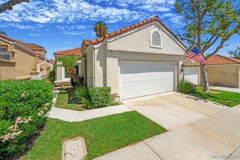 Tiny photo for 15511 Walton Heath Row, San Diego, CA 92128 (MLS # 260023879)